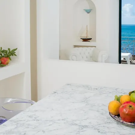 La Belle Vie Bed & Breakfast *