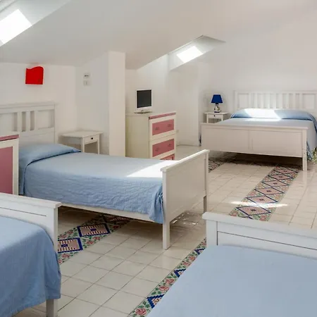 La Belle Vie Bed & Breakfast *
