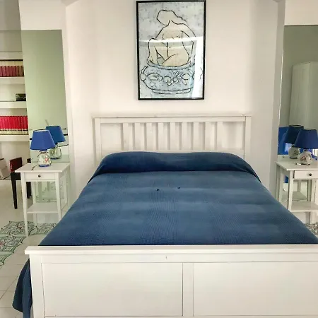 La Belle Vie Bed & Breakfast *